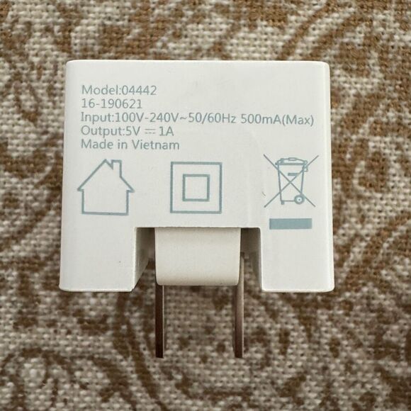 Apple USB Charging Adapters - Lot of 6 - Picture 2 of 6